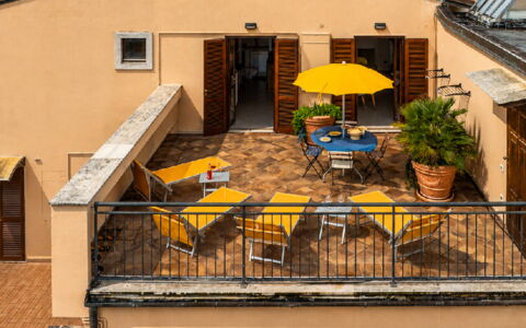 Terrazza sulla Luna, Casciana Terme: Holz, Wohnung, Möbel, Stuhl, Gartenmöbel, Blumentopf, Tisch Im Freien, Balkon, Zimmerpflanze, Holzbeize