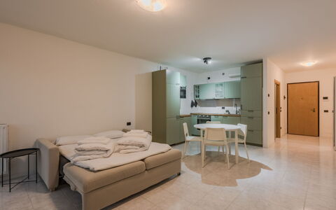 Nala: Interior Design, Flooring, Fussboden, Decke, Zimmer, Möbel, Bett, Light Fixture, Schlafzimmer, Wohnzimmer