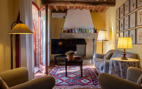 Villa Santa Barbara: Möbel, Interior Design, Wand, Flooring, Holz, Fussboden, Zimmer, Decke, Couch, Wohnzimmer