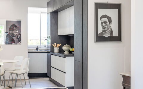 Art&Sea House: Möbel, Küche, Interior Design, Countertop, Flooring, Cabinetry, Küchengerät, Fussboden, Zuhause, Schrank
