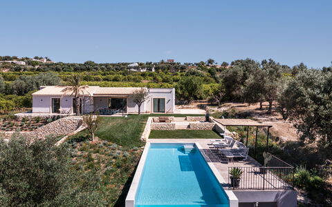 Villa Maddalena: Schwimmbad, Verbundwerkstoff, Resort, Estate, Villa, Design, Eco Hotel, Bauernhaus, Hazienda