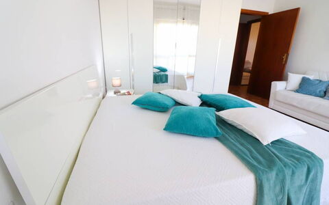 Casa Aurora a Otranto: Möbel, Interior Design, Bett, Flooring, Fussboden, Schlafzimmer, Zimmer, Textil, Linens, Zuhause