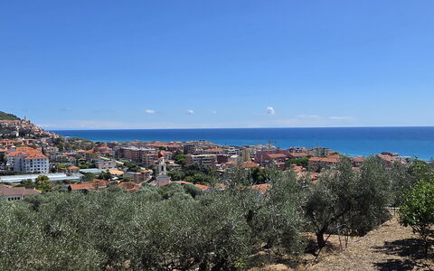 Villa Pineta della Rovere: Blau, Daytime, Horizont, Küste, Meer, Küsten Und Ozeanische Forms, Wohngebiet, Ozean, Ufer, Strand