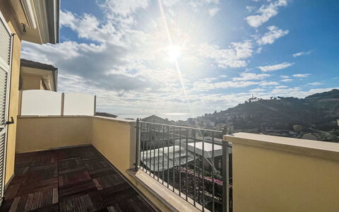 Ariel: Wohnung, Balkon, Eigentumswohnung, Geländer, Zaun
