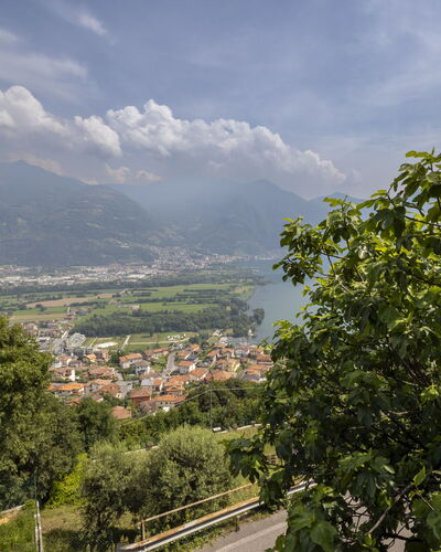 Ortigara Terrace View: Bergforms, Berg, Grün, Hügel, Vegetation, Natürliche Landschaft, Hochland, Landschaft, Gebirge, Bergstation