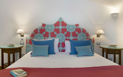 Villa Clara: Möbel, Interior Design, Textil, Schlafzimmer, Fussboden, Decke, Linens, Zimmer, Flooring, Bett