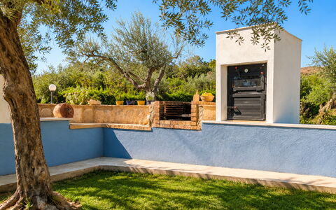 Villa le 2 Emme: Blau, Strauch, Garten, Verbundwerkstoff, Landscaping, Schatten, Beton, Design, Hinterhof, Schwimmbad
