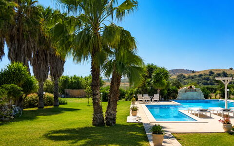 Villa le 2 Emme: Schwimmbad, Resort, Eco Hotel, Regenschirm, Thermae, Freizeit, Gartenmöbel, Hazienda, Landscaping