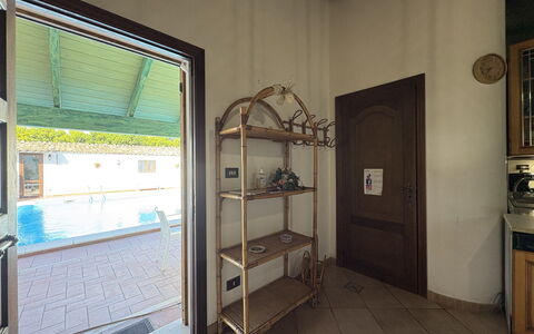 Il Cigno Reale Green: Flooring, Fussboden, Decke, Tür, Fliese, Schwimmbad, Holzbeize, Light Fixture, Design