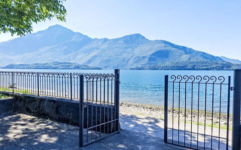 Riva&Lago: Blau, Wasser, Gewässer, Bergforms, Berg, Horizont, Küsten Und Ozeanische Forms, Hügel, Küste, Bank