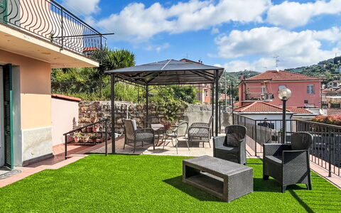 Daisy: Balkon, Veranda, Hof, Garten, Gartenmöbel, Resort, Schatten, Terrasse, Garten, Deck