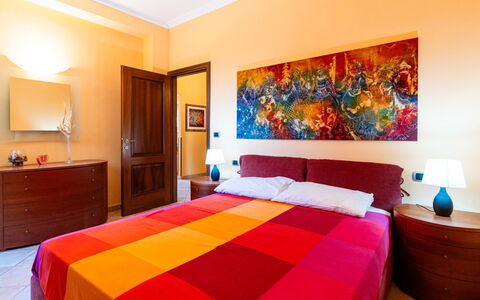 Daisy: Interior Design, Möbel, Bett, Flooring, Fussboden, Schlafzimmer, Zimmer, Decke, Bettdecke, Bettrahmen