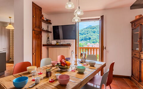 Casa Giamba: Möbel, Interior Design, Holz, Flooring, Esszimmer, Decke, Küche & Esszimmer Tisch, Tabelle, Zimmer, Stuhl