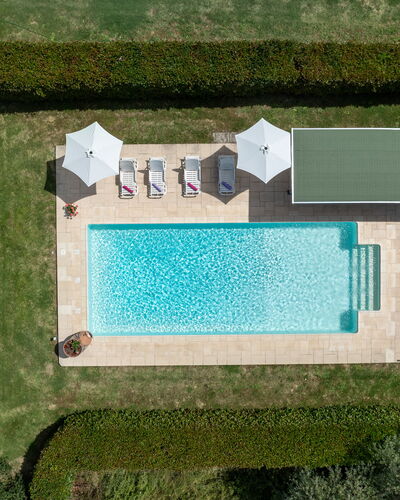 Il Cipresso, Casa Martina, Cortona: Schwimmbad, Resort, Verbundwerkstoff, Thermae, Schatten, Gartenmöbel, Garten, Freizeit, Eco Hotel, Landscaping