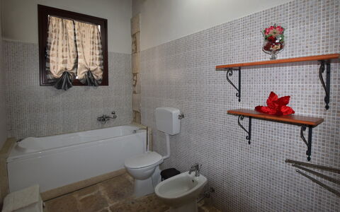 Antica Cascina 191: Armatur, Flooring, Badezimmer, Fussboden, Sinken, Interior Design, Bad Sink, Zapfhahn, Installation, Toilette