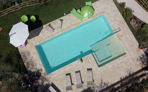 Il Paradiso tra Gli Ulivi: Schwimmbad, Resort, Verbundwerkstoff, Freizeit, Gartenmöbel, Eco Hotel, Thermae, Hotel, Hazienda, Schatten