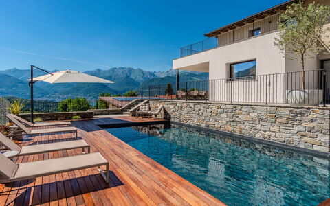 Aura: Gebirge, Eco Hotel, Schwimmbad, Bergstation, Grat, Alpen, Villa, Estate, Senke, Deck