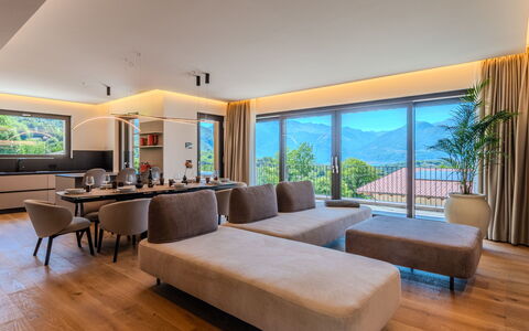 Aura: Interior Design, Möbel, Flooring, Decke, Fussboden, Couch, Zimmer, Zuhause, Wohnzimmer, Fernsehen