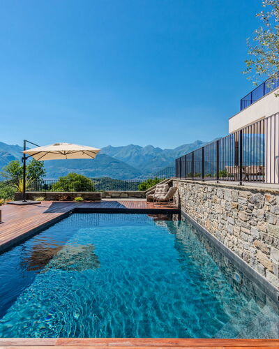Aura: Bergforms, Berg, Schwimmbad, Hügel, Gebirge, Grat, Alpen, Bergstation, Eco Hotel, Senke