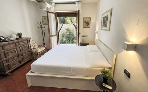 Rubens: Möbel, Interior Design, Holz, Schlafzimmer, Bett, Fussboden, Flooring, Zimmer, Zuhause, Bedding