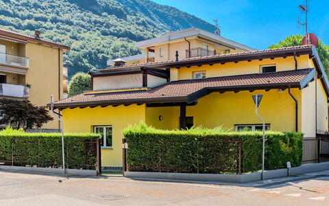 Villa Giulia: Zuhause, Balkon, Villa