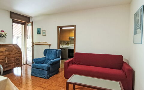 Locanda dei Nonni: Möbel, Interior Design, Flooring, Fussboden, Holz, Couch, Zimmer, Wohnung, Wohnzimmer, Decke