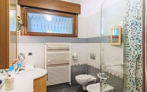 Locanda dei Nonni: Flooring, Interior Design, Armatur, Fussboden, Badezimmer, Sinken, Decke, Zapfhahn, Installation, Zimmer