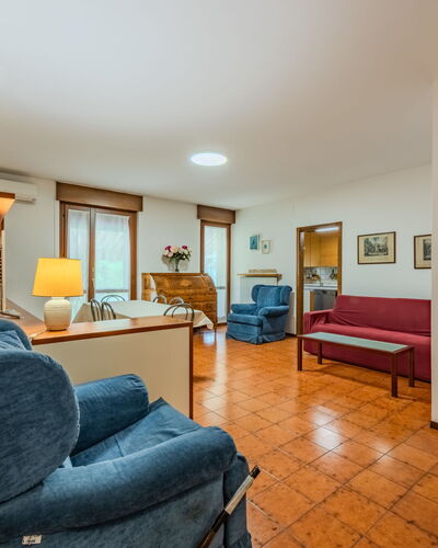 Locanda dei Nonni: Interior Design, Flooring, Möbel, Fussboden, Zimmer, Wohnung, Decke, Bilderrahmen, Couch, Wohnzimmer