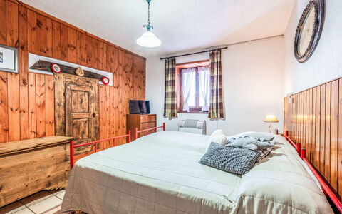 Les Combes 6: Holz, Zuhause, Möbel, Haus, Schlafzimmer, Hütte, Bett, Blockhaus, Bedding, Hartholz
