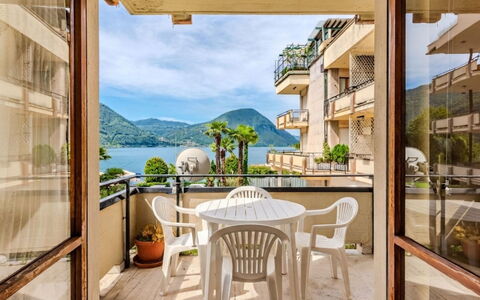 Casa Asia: Bergforms, Hügel, Berg, Gebirge, Balkon, Wohnung, Senke, Grat, Resort, Ferienort