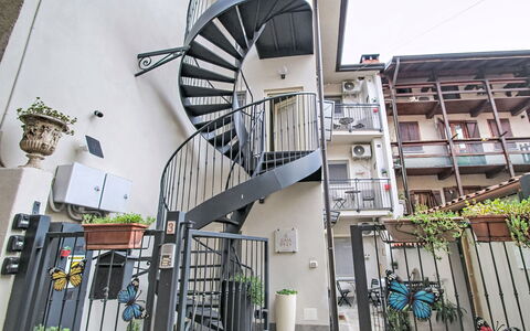 Colazza 100: Treppe, Geländer, Wohnung, Metall, Eisen, Balkon, Baluster, Glas, Stahl, Daylighting