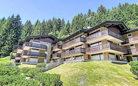 Presanella: Zuhause, Estate, Balkon, Villa, Hotel, Eco Hotel, Pine Familie