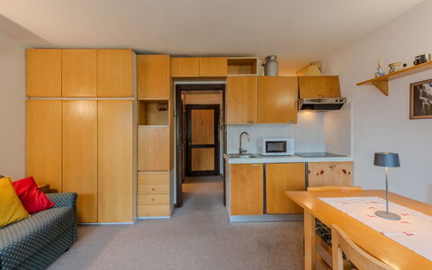 Presanella: Möbel, Interior Design, Flooring, Holz, Decke, Fussboden, Zimmer, Wohnung, Küche, Cabinetry