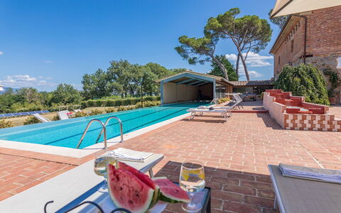 Antica Villa Merelli 12: Schwimmbad, Resort, Estate, Hazienda, Eco Hotel, Villa, Hotel, Ferienort, Water Feature, Hof