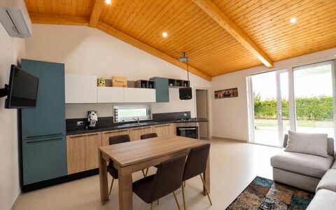 La Dimora di Diana: Interior Design, Möbel, Flooring, Holz, Decke, Fussboden, Zimmer, Countertop, Beleuchtung, Küche
