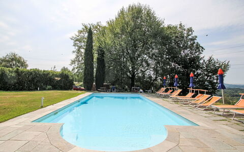 Annika: Blau, Schwimmbad, Freizeit, Resort, Gartenmöbel, Schatten, Eco Hotel, Water Feature, Ferienort, Landscaping