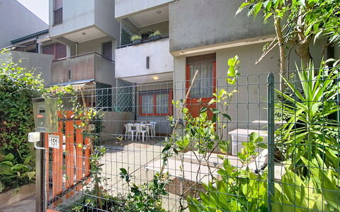 Villaggio Podere San Luigi: Wohngebiet, Zuhause, Wohnung, Urban Design, Balkon, Schatten, Daylighting, Gips