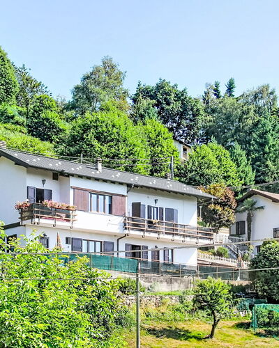 Miazzina 200: Blau, Balkon, Geländer, Wohnung, Zaun, Meer, Resort, Eigentumswohnung, Schwimmbad, Hotel