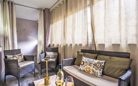 Domus de Mar: Möbel, Interior Design, Fussboden, Flooring, Holz, Zimmer, Decke, Beleuchtung, Textil, Fensterabdeckung