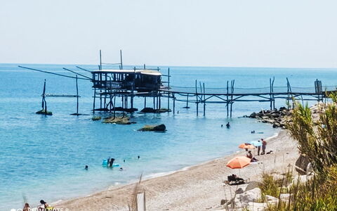La Terrazza di Colle Marino: Blau, Wasser, Gewässer, Horizont, Meer, Küste, Strand, Sommer, Küsten Und Ozeanische Forms, Ozean