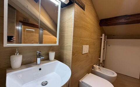 Il Pittore: Flooring, Holz, Armatur, Fussboden, Interior Design, Badezimmer, Installation, Fliese, Decke, Sinken