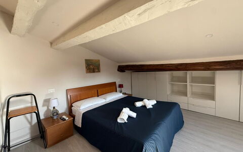 Il Pittore: Interior Design, Holz, Möbel, Schlafzimmer, Fussboden, Bett, Flooring, Decke, Zimmer, Bettdecke