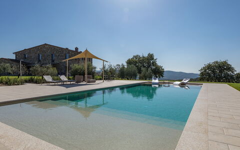 La Calcinaia Country House, Bucine: Schwimmbad, Landscaping, Flagstone