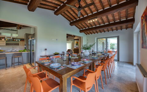 La Calcinaia Country House, Bucine: Möbel, Interior Design, Holz, Tabelle, Decke, Flooring, Stuhl, Küche & Esszimmer Tisch, Zuhause, Esszimmer