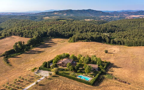 Villa Augusto 10: Natürliche Landschaft, Landschaft, Einfach, Wiese, Ländliches Gebiet, Grundstueck, Menschliche Siedlung, Feld, Vogelperspektive, Plantage