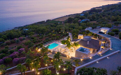Tenuta Scialandre 10: Resort, Schwimmbad, Vogelperspektive, Estate, Luftaufnahmen, Küste, Eco Hotel, Hazienda, Villa, Strandresort