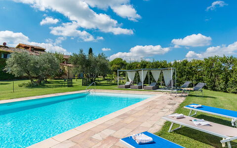Casabianca 12: Blau, Schwimmbad, Resort, Eco Hotel, Gartenmöbel, Estate, Thermae, Garten, Hazienda, Villa