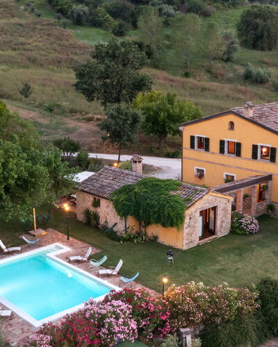 Casale Verdicchio 10+2: Schwimmbad, Estate, Resort, Hütte, Hazienda, Eco Hotel, Bauernhaus, Villa, Gartenmöbel, Garten