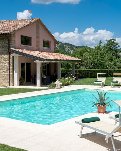 Chipieri 4+2: Schwimmbad, Gartenmöbel, Resort, Haus, Wohngebiet, Bauernhaus, Zuhause, Freizeit, Eco Hotel, Estate