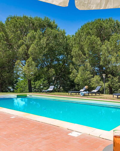 Poggio Medei 10: Blau, Schwimmbad, Garten, Resort, Schatten, Estate, Hazienda, Landscaping, Eco Hotel, Villa